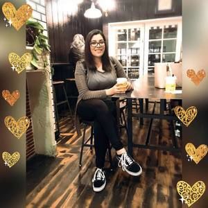 Meet your Posher, Iliana